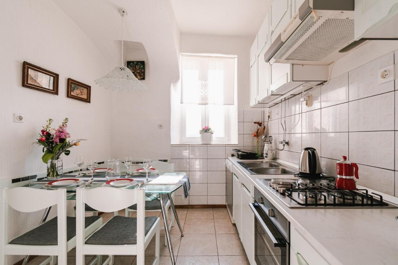 שיבניק Arya Apartment מראה חיצוני תמונה