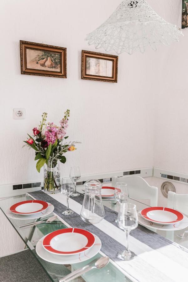 שיבניק Arya Apartment מראה חיצוני תמונה