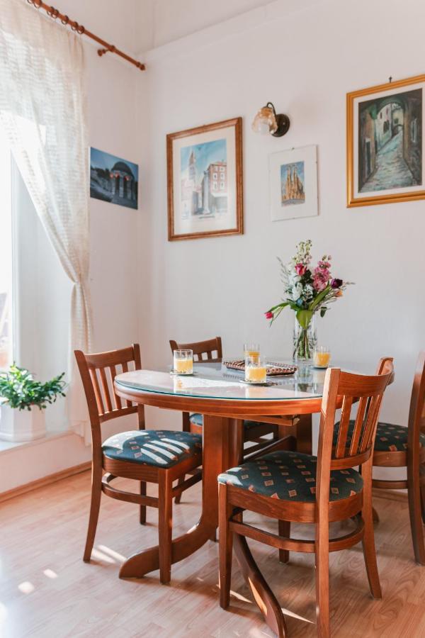 שיבניק Arya Apartment מראה חיצוני תמונה