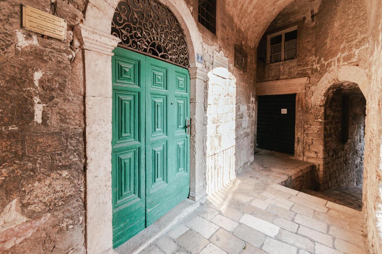 שיבניק Arya Apartment מראה חיצוני תמונה