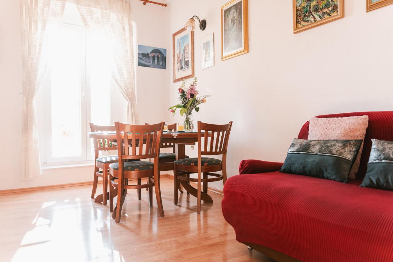 שיבניק Arya Apartment מראה חיצוני תמונה