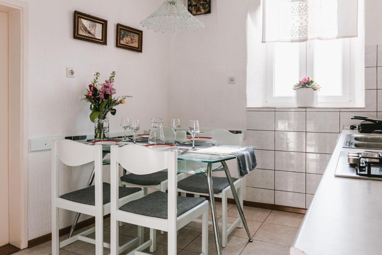 שיבניק Arya Apartment מראה חיצוני תמונה